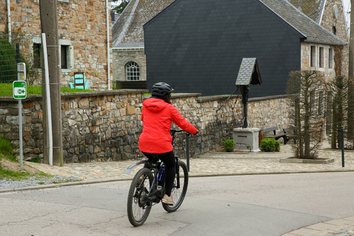 Balades en boucle - Du Dragon au Lion - Hèvremont village