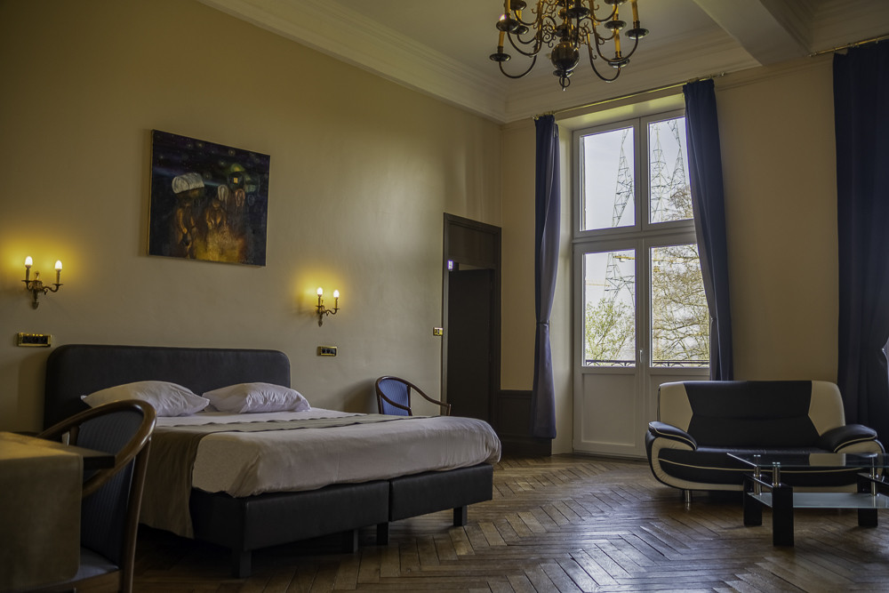 Hotel-huy-chateau-neuville1