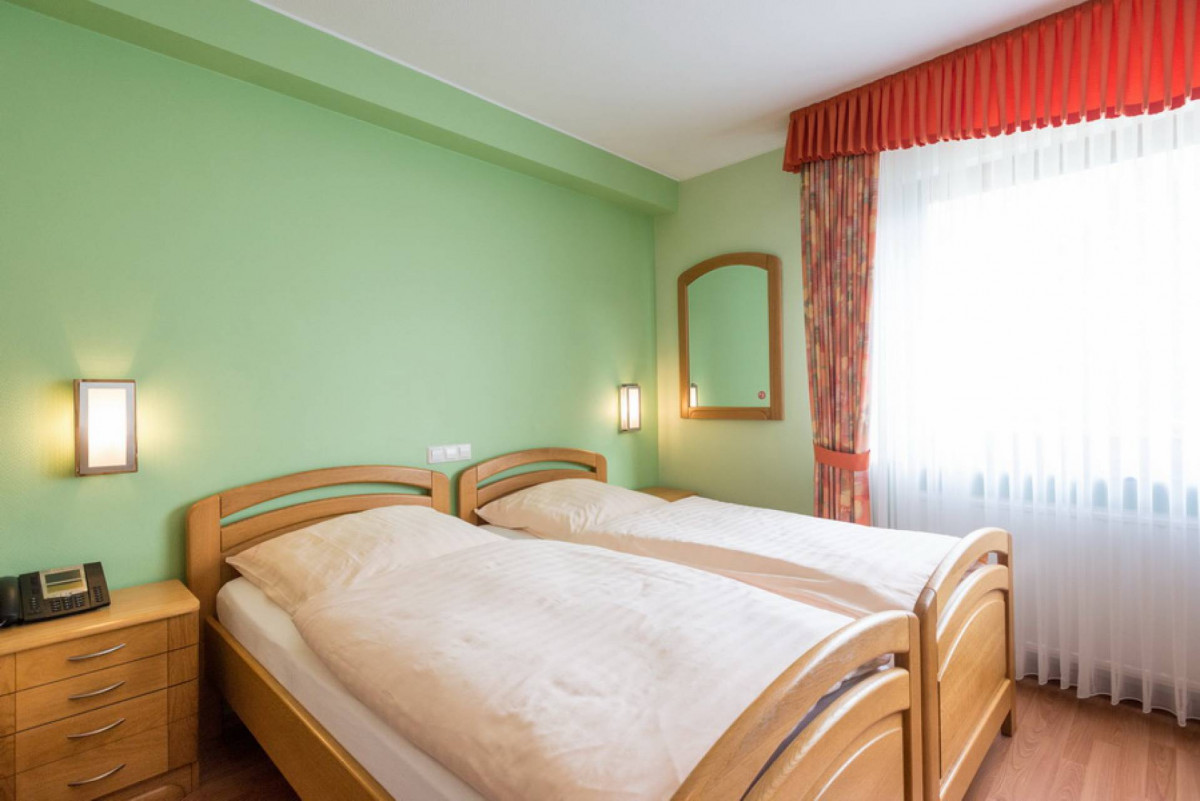 Hotel zum burghof 23 c d ketz ostbelgien.eu