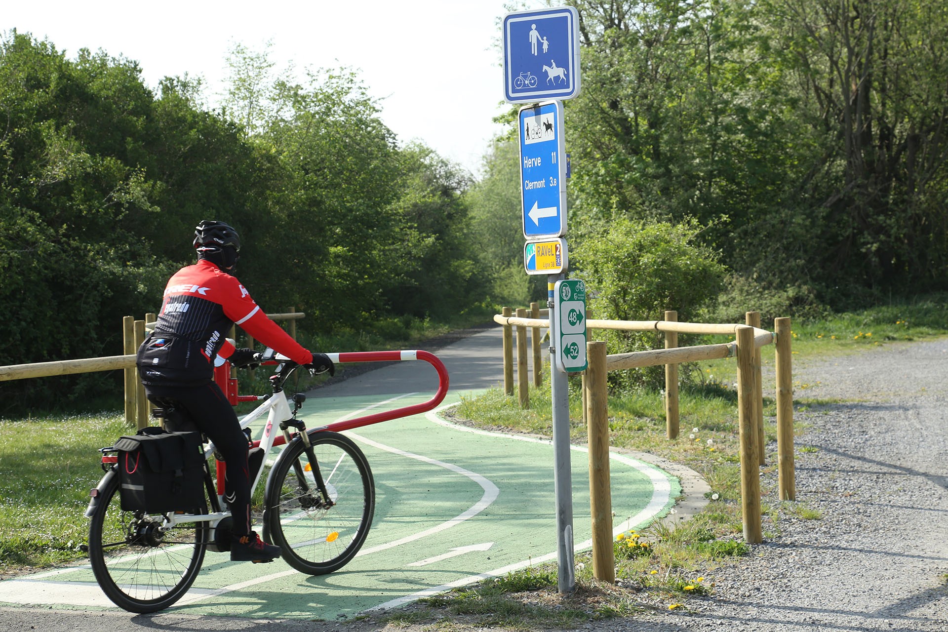 Rad- und Wandertouren - Val-Dieu Grand-Cru - RAVeL - © Province de Liège Rad- und Wandertouren - Val-Dieu Grand-Cru - RAVeL