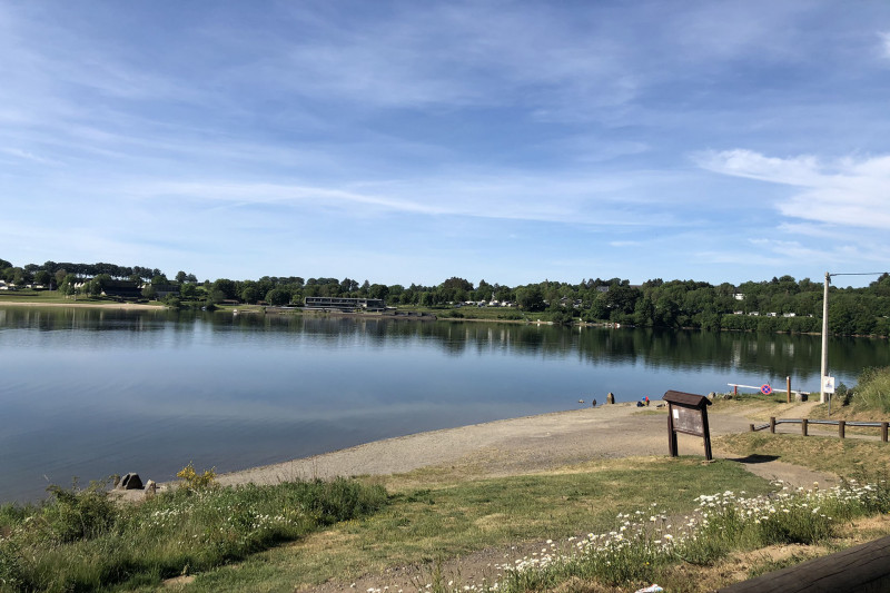 Cycling and hiking tours - Destination: Bütgenbach lake - Shores of the lake