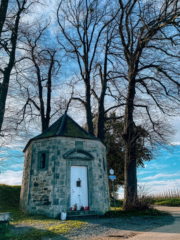 Cycling and hiking tours - Hesbaye nature - Vieux-Waleffe Chapel